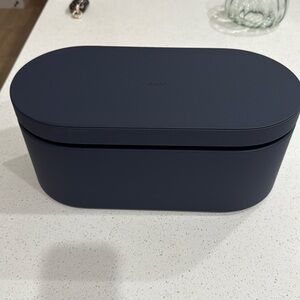 Dyson box blue